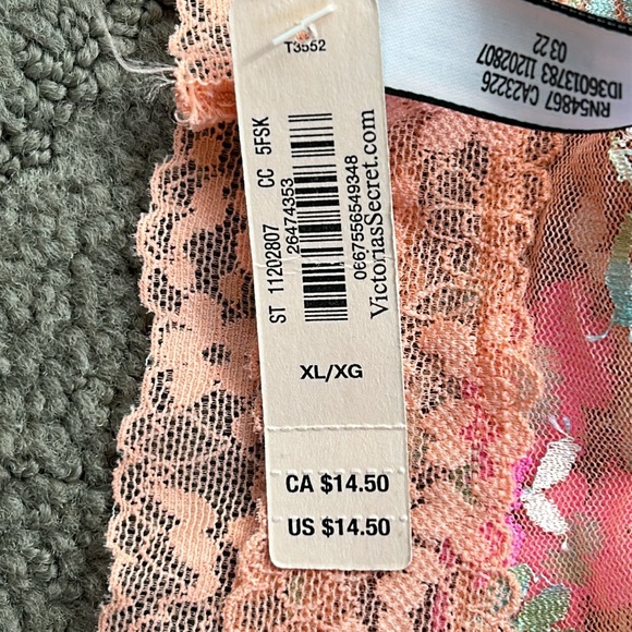 Victoria’s Secret Cheeky Underwear NWT - Picture 5 of 6